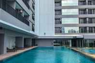 Hồ bơi Comfortable and Restful Studio at Ciputra World 2 Apartment By Travelio