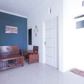 Others 1 Villa Griya Andhara 5 Bedroom, Waroeng Spesial Sambal "SS" Sengkaling Hotels