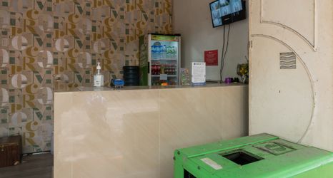 Lobby 2 RedDoorz @ Jalan Asia Medan