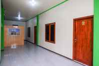 Lobby Urbanview Syariah Zidney 3 Salatiga by RedDoorz