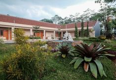 其他 5 RedDoorz Plus Syariah @ Hotel Indonesia Kajen