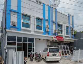 Bangunan 2 RedDoorz near Tamansari Shopping Center Salatiga