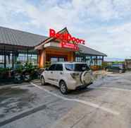 Exterior 4 RedDoorz near Danau Toba Parapat