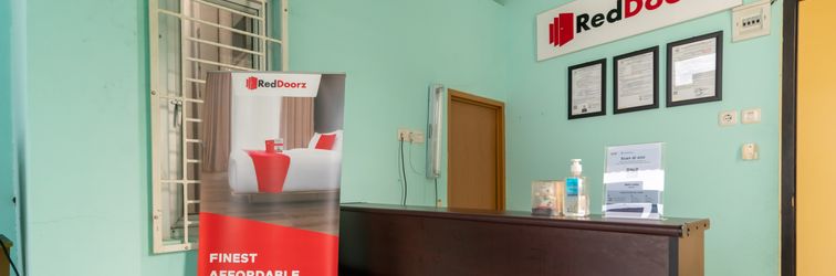Lobby RedDoorz near Opi Mall Palembang 2