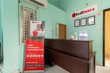 Lobby RedDoorz near Opi Mall Palembang 2