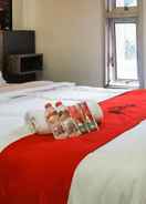 BEDROOM RedDoorz Plus @ Taman Madiun