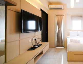 Kamar Tidur 2 Comfy and Compact Studio at Puri Mas Apartment By Travelio