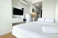 Bedroom Modern and New Studio at Daan Mogot City Apartment By Travelio