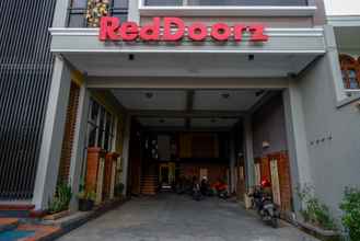 Lain-lain 4 RedDoorz Plus near Amplaz Yogyakarta