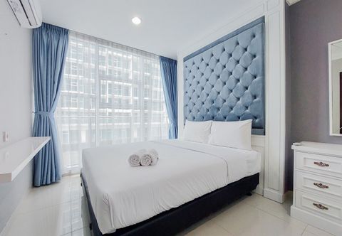 Bedroom Comfort Designed and Tidy 1BR at Brooklyn Alam Sutera Apartment By Travelio