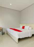 BEDROOM RedDoorz @ Jalan Demang Lebar Raya Palembang