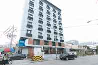 Bangunan Filmore Suites Makati by RedDoorz