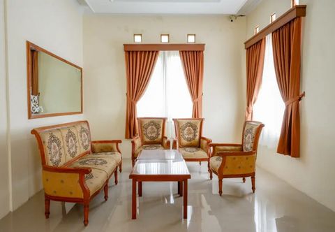 Khác RedDoorz near Stadion 45 Karanganyar