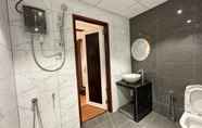 In-room Bathroom 7 ADINA POOL VILLA ~ CENANG 3B4R