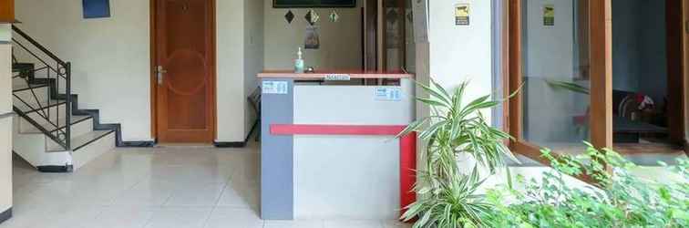 Lobi Kemang Place near Lippo Mall Kemang Mitra RedDoorz