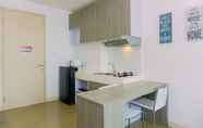 Common Space 2 Cozy and Enjoy Living Studio Apartment Tree Park City BSD By Travelio