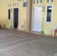 Lainnya 3 RedDoorz Syariah near Transmart Tegal