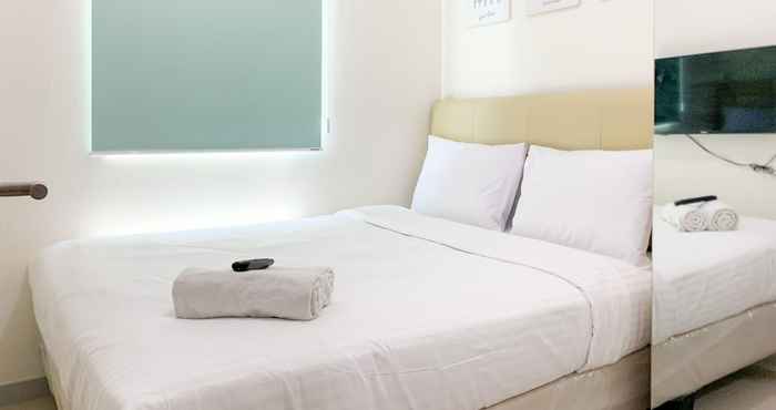 Kamar Tidur Comfort and Compact 2BR without Living Room at Osaka Riverview PIK 2 Apartment By Travelio