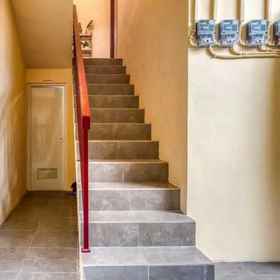 Others 1 RedDoorz Syariah near Kebon Rojo Park Blitar, Blitar Hotels