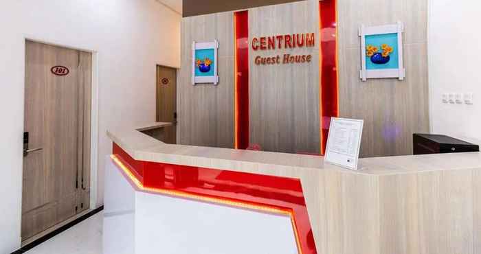 Lobby RedDoorz Plus @ Centrium Katamso Medan