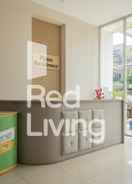 LOBBY RedLiving Apartemen Gunung Putri Square - Queen Room Tower Pinus