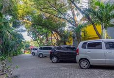 อื่นๆ 7 Graha Ara Homestay Syariah near RSUD Dr. Soetomo Surabaya Mitra RedDoorz