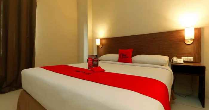 Lainnya RedDoorz Plus near Pantai Losari