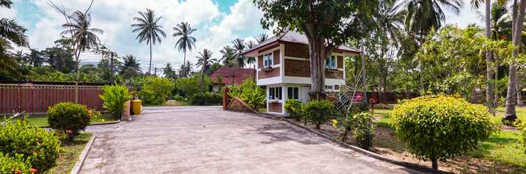 Lobby Samui Parkville Villas & Suites 