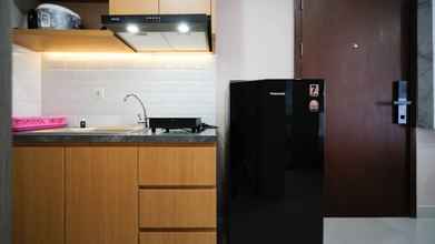 Common Space 4 Comfy and Best Choice Studio at Grand Dharmahusada Lagoon Apartment By Travelio