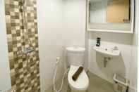 In-room Bathroom Simply Look and Comfort 1BR The Alton Apartment By Travelio