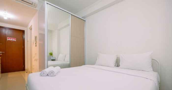 ห้องนอน Minimalist and Best Deal Studio at Signature Park Grande Apartment By Travelio