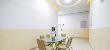 기타 5 RedDoorz Plus near Thamrin Plaza Medan