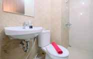 In-room Bathroom 6 Great Deal and Restful 2BR Transpark Cibubur Apartment By Travelio