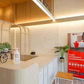 Others 2 RedDoorz near Universitas Muhammadiyah Purwokerto, Fakultas Teknik UNSOED Hotels