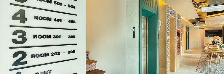 Lobby Phra Nakhon Poshtel