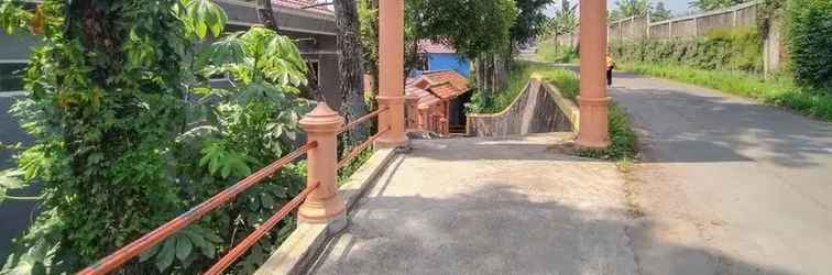 Lobi Villa Batu Tua Puncak Mitra RedDoorz