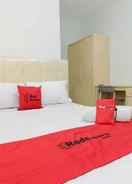 BEDROOM RedDoorz near Siloam Hospital Palembang