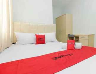 Kamar Tidur 2 RedDoorz near Siloam Hospital Palembang