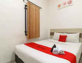 Lainnya 2 RedDoorz near Palembang Trade Center