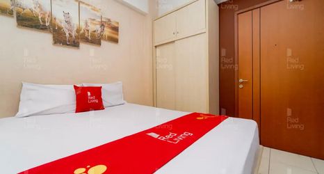 Bedroom 2 RedLiving Apartemen Green Lake View Ciputat - Pelangi Rooms 1 Tower E