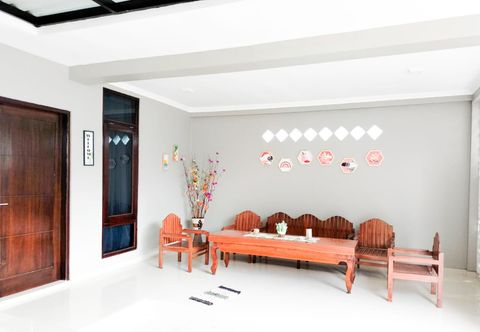 로비 ACYFA FAMILY HOMESTAY