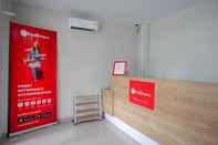 Lobby RedDoorz near Sleman City Hall 2