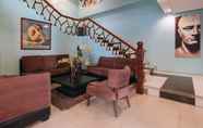 Lobby 6 RedDoorz Plus at Holiday Plaza Hotel Tuguegarao City