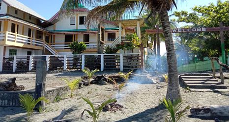 외관 2 RedDoorz @ Isla Virginia Beach Resort Aurora Baler