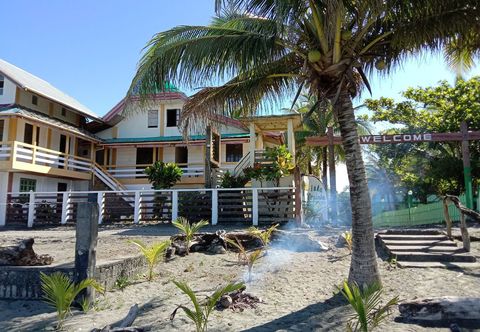 외관 RedDoorz @ Isla Virginia Beach Resort Aurora Baler