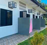 Exterior 3 RedDoorz @ RGE Pension House near Kalanggaman Island