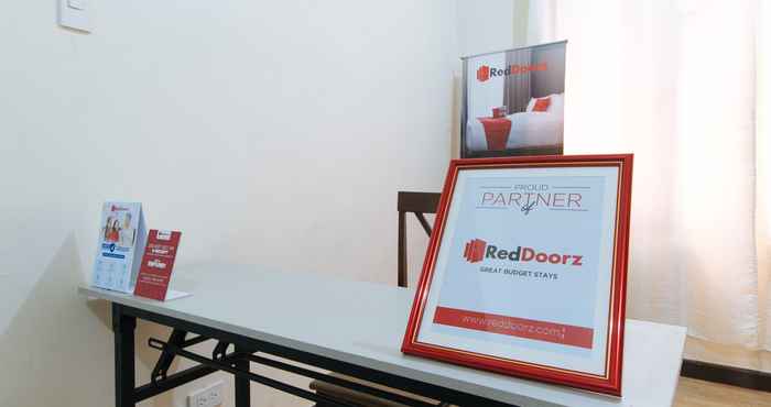 Bangunan RedDoorz @ Leoncia Apartelle Mandaue City