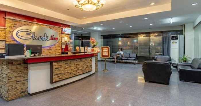 Lobby Check Inn Bacolod by RedDoorz