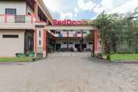 Lobi RedDoorz near Samarinda Square