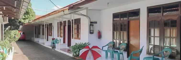 Lobi RedDoorz near Pantai Barat Pangandaran 2